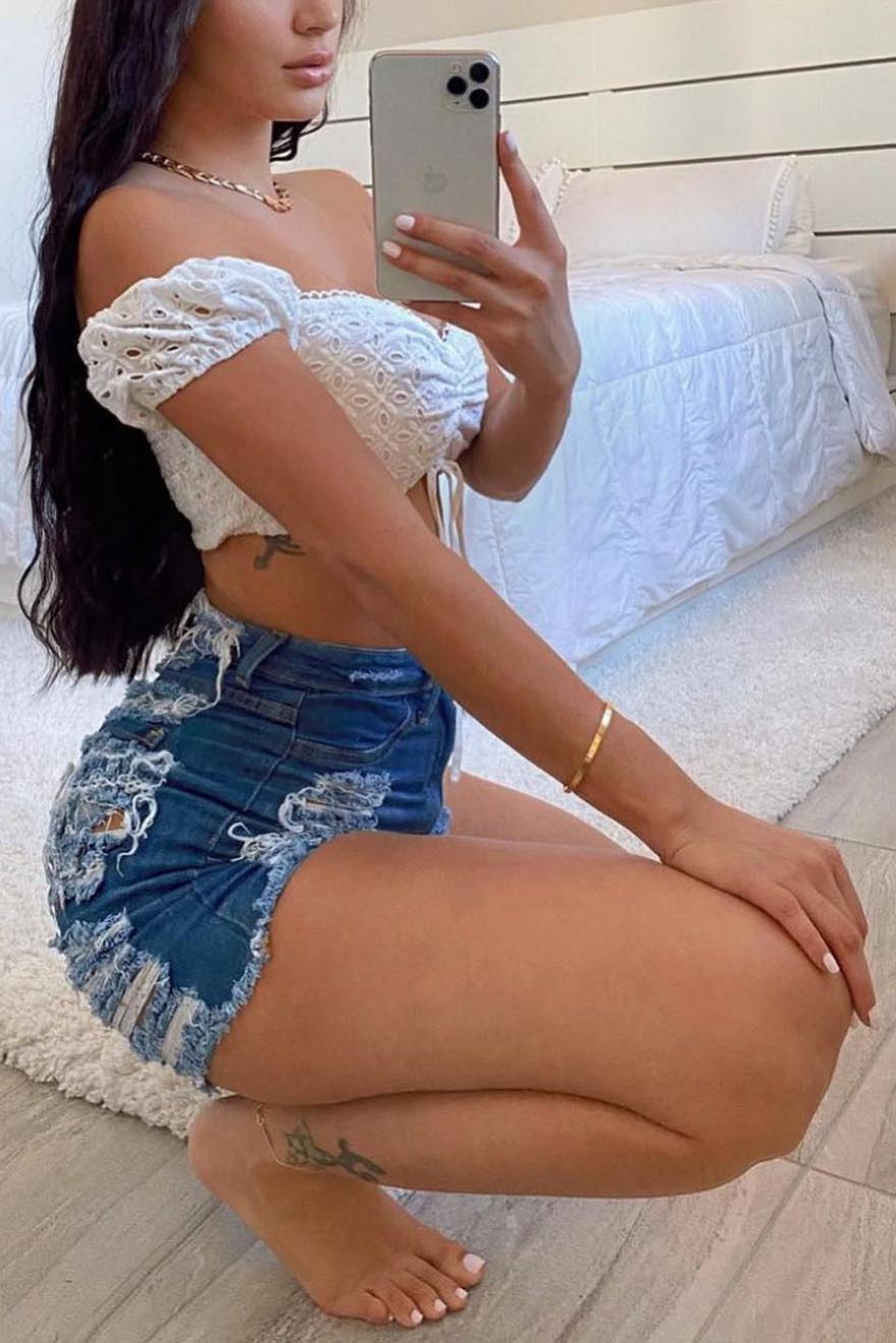 Plus Size Casual Ripped Skinny Button Denim Shorts
