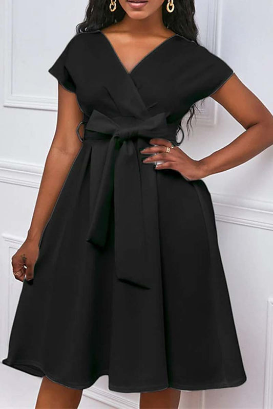 [Pre-Sale] Plus Size Solid Bow Lace Up V-Neck Pleated Midi Dresses