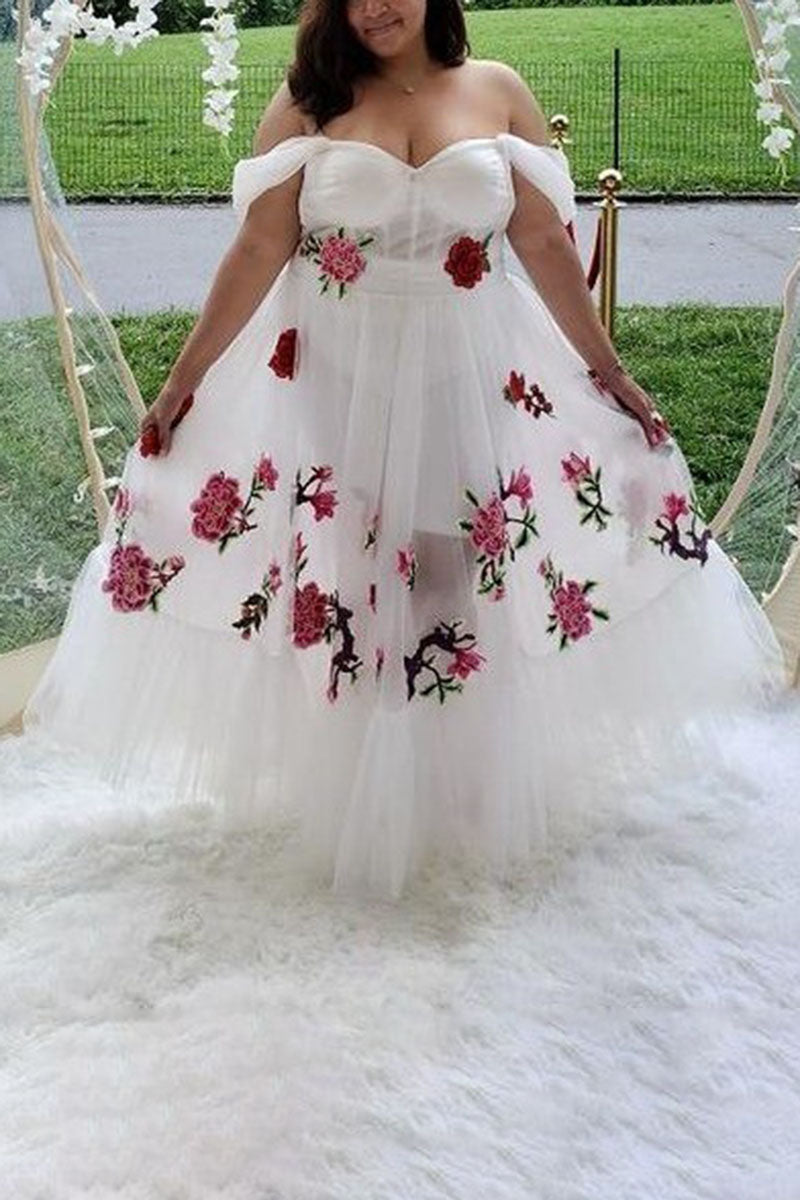 [Pre-Sale] Plus Size Off the Shoulder Tulle Embroidery Maxi Dress