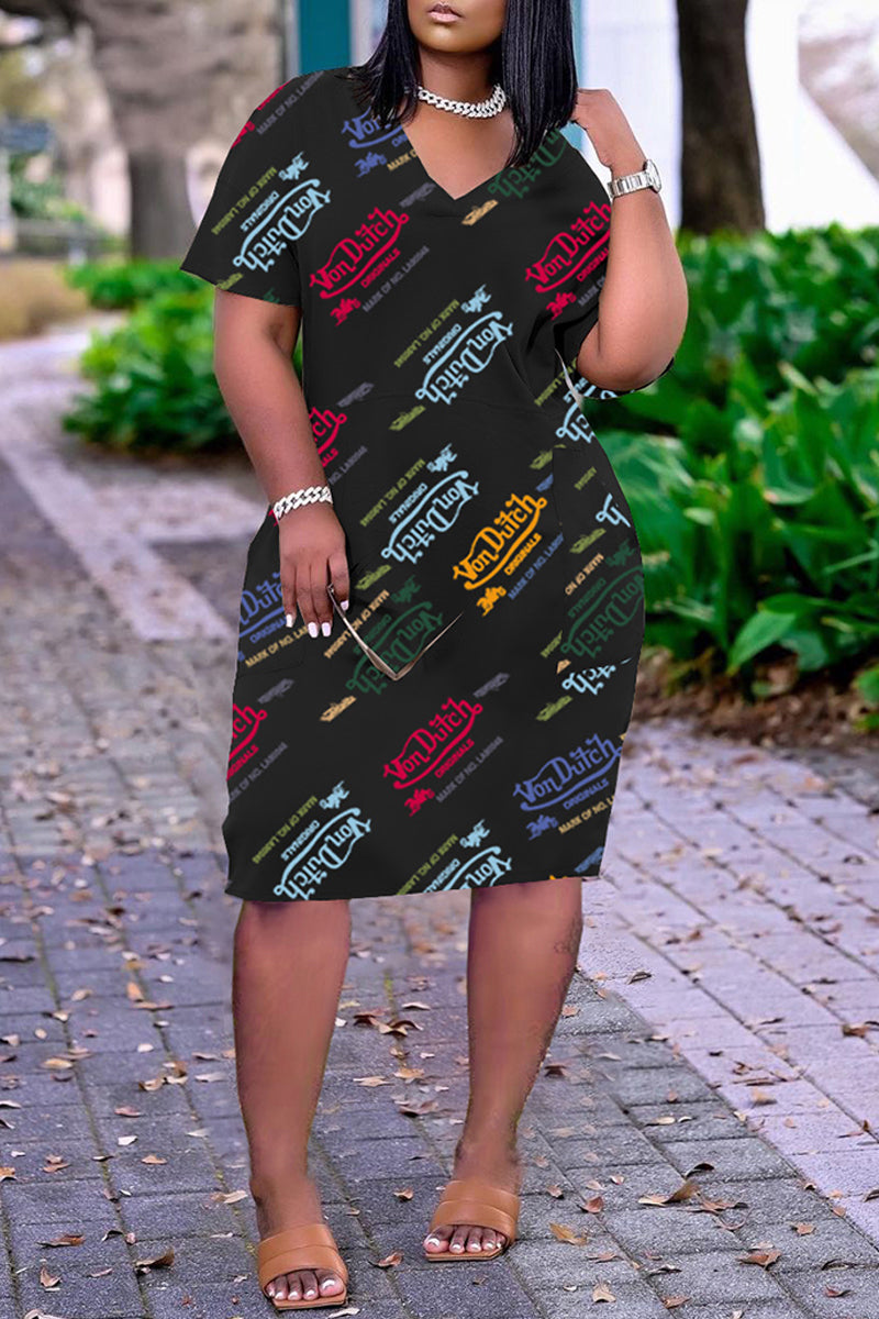 Plus Size Casual All Over Print V Neck Short Sleeve Midi Dress