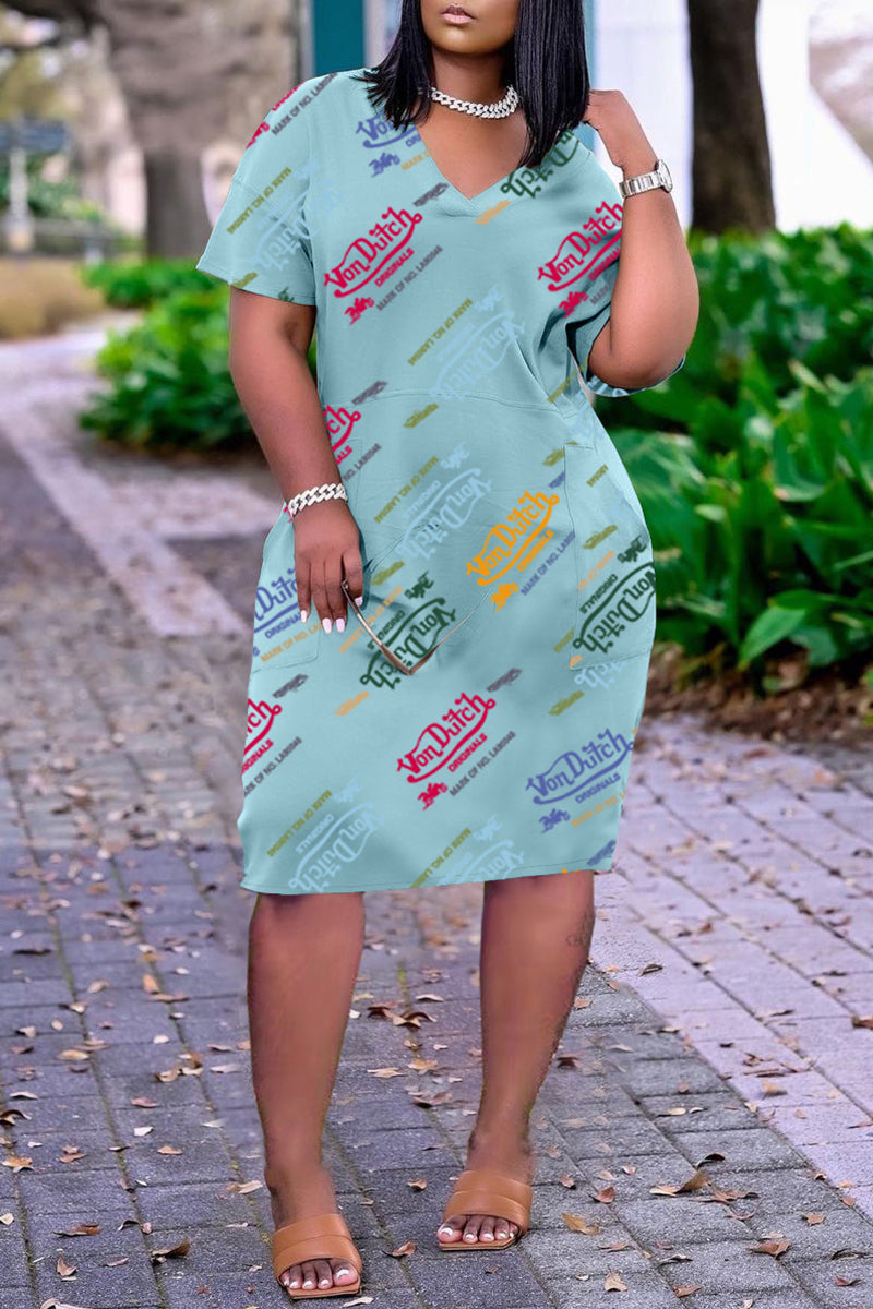 Plus Size Casual All Over Print V Neck Short Sleeve Midi Dress